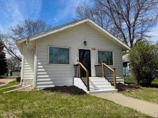 932 East 3rd Street, Redfield SD